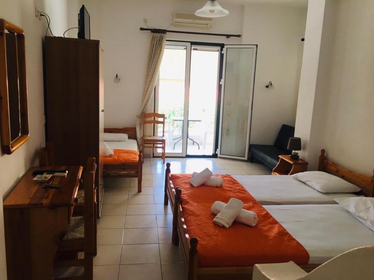 Araliki Apartments & Studios Loutra Edipsou  Esterno foto