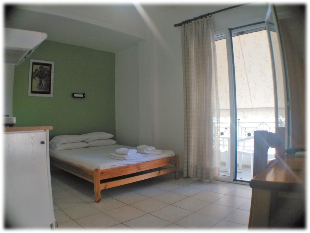 Araliki Apartments & Studios Loutra Edipsou  Esterno foto